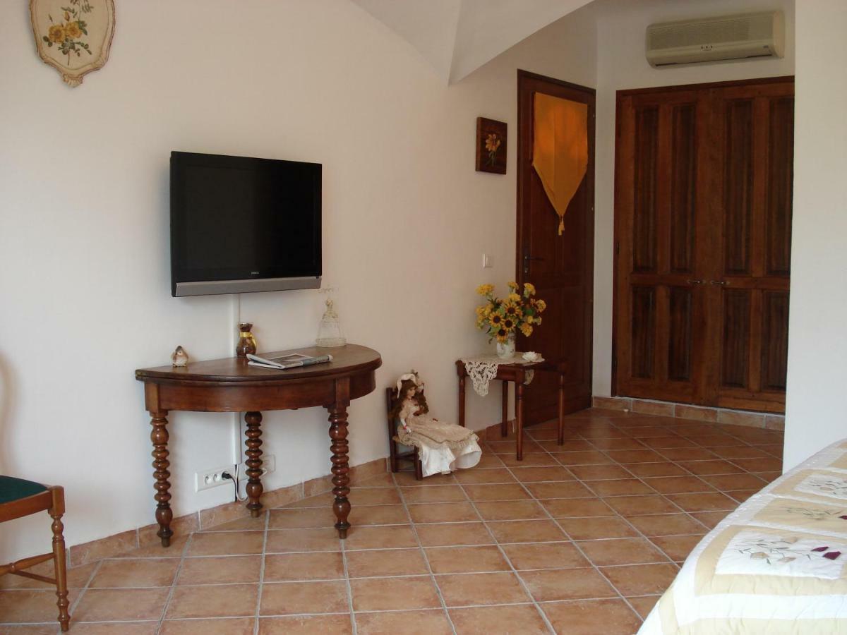 Les Chambres De L'Hote Antique Pietra Longa Salvini Εξωτερικό φωτογραφία